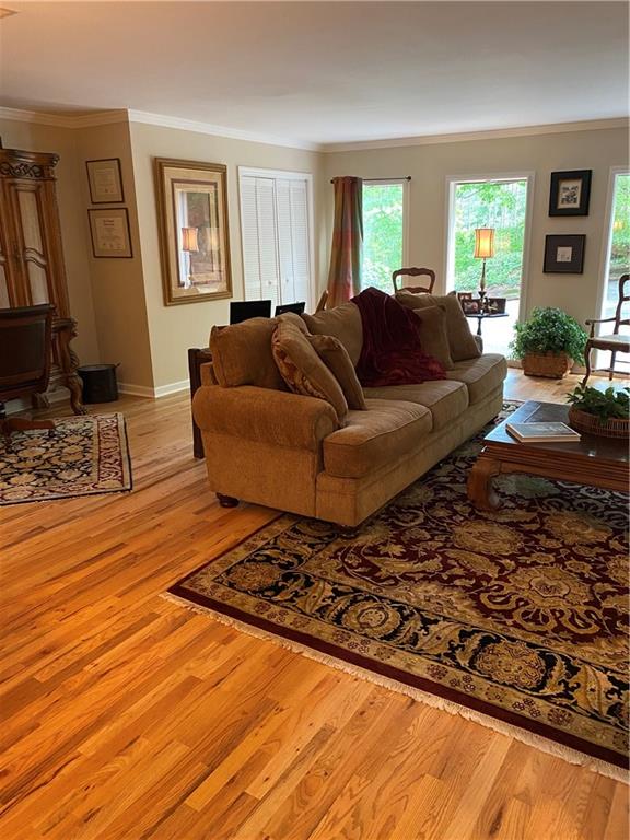 3813 Loch Highland Parkway NE