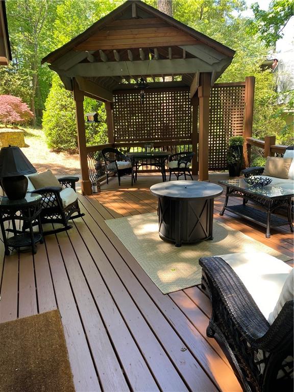 3813 Loch Highland Parkway NE