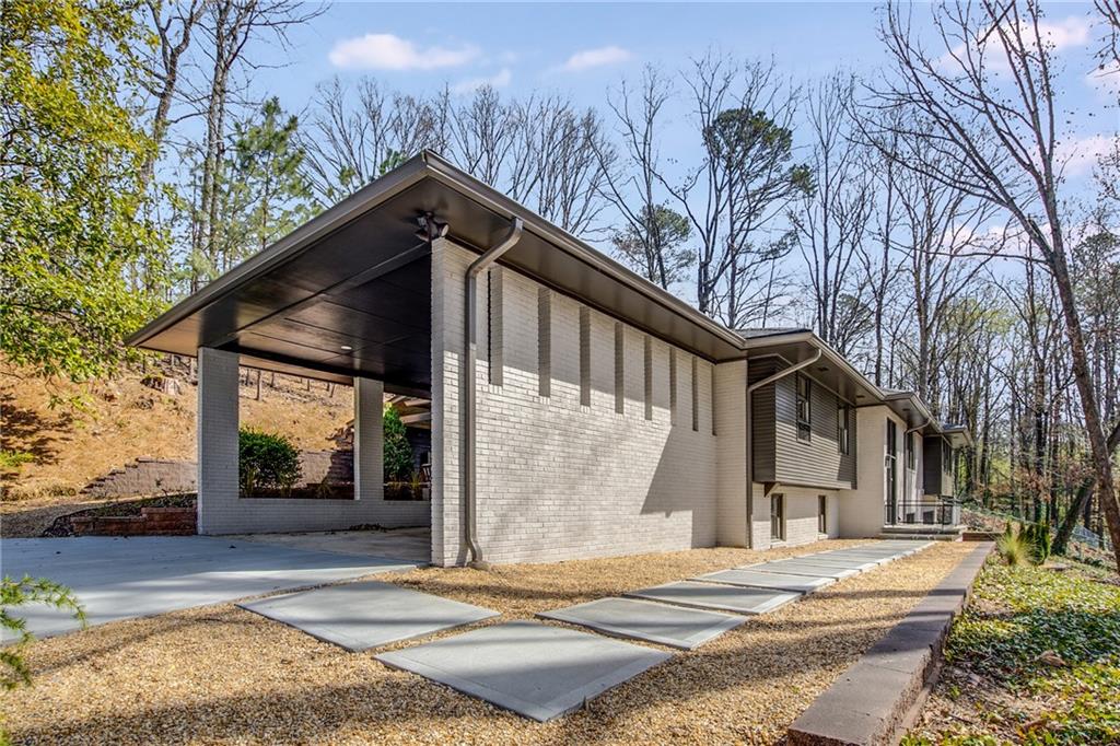 110 Maryeanna Drive NE