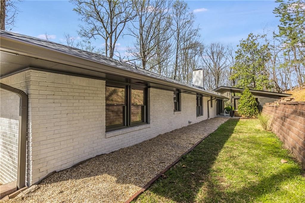 110 Maryeanna Drive NE