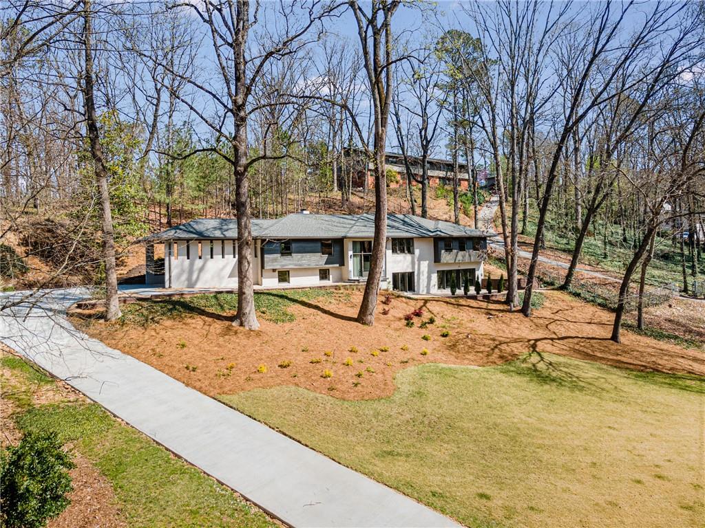110 Maryeanna Drive NE