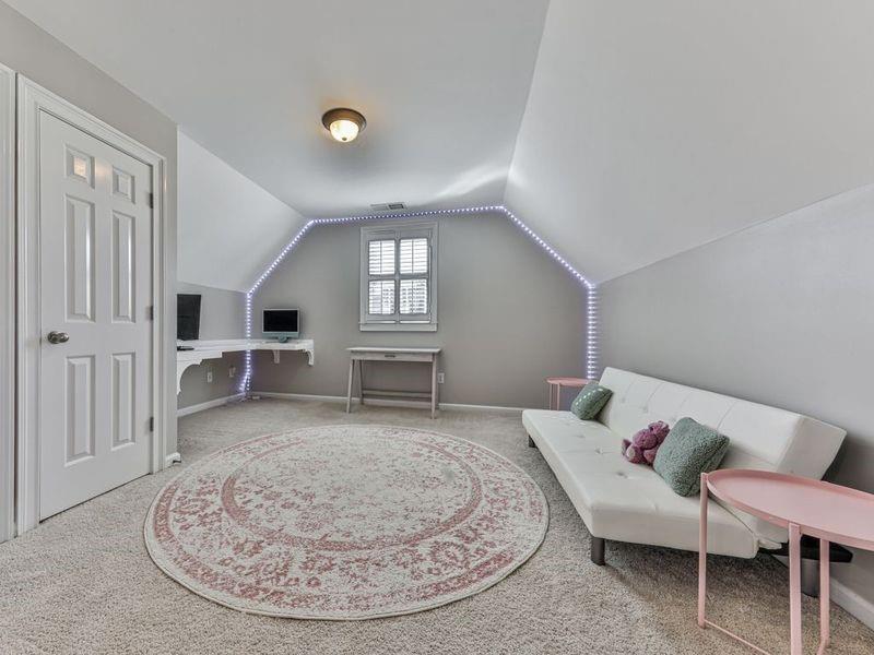 535 Crested Hawk Ridge