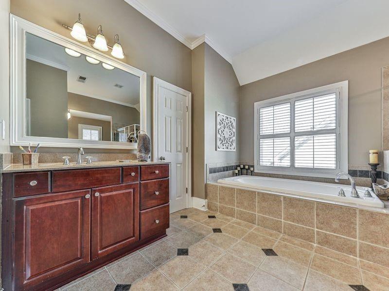 535 Crested Hawk Ridge