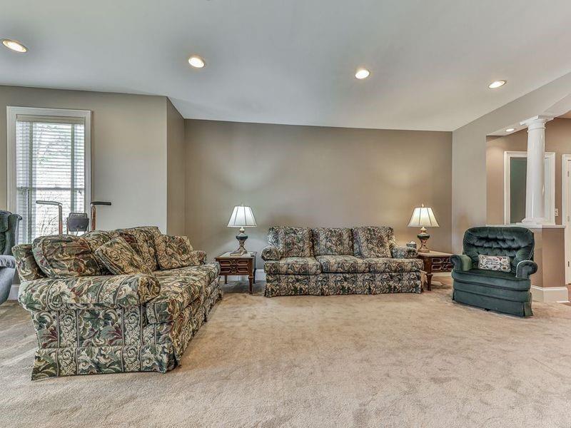 535 Crested Hawk Ridge
