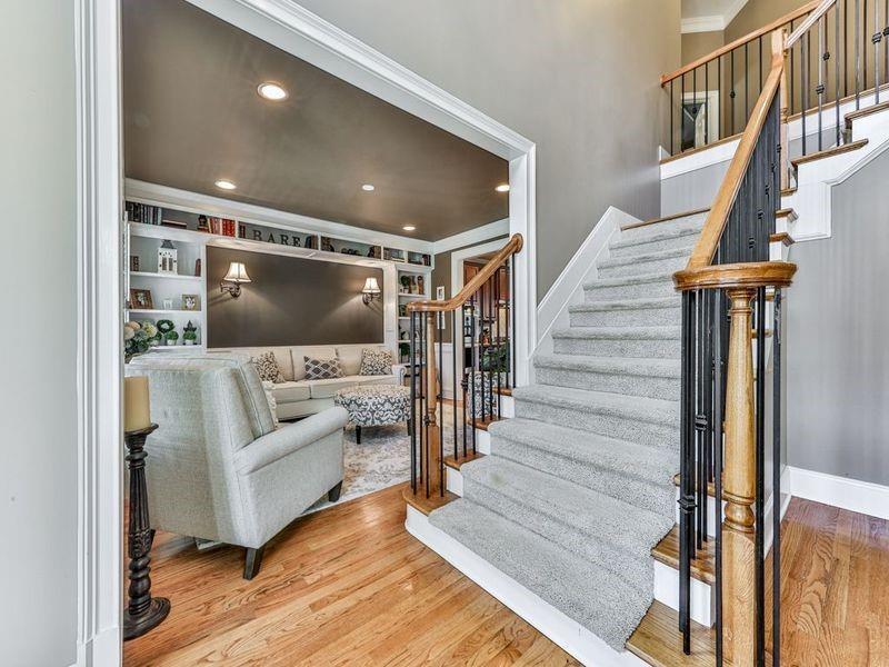 535 Crested Hawk Ridge
