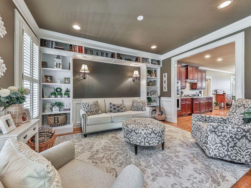 535 Crested Hawk Ridge