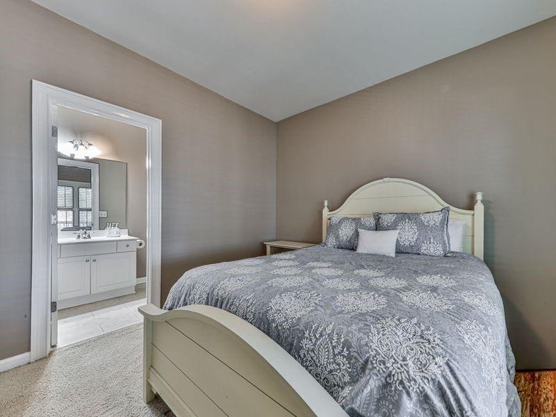 535 Crested Hawk Ridge