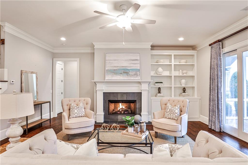 1706 Bent Pine Lane