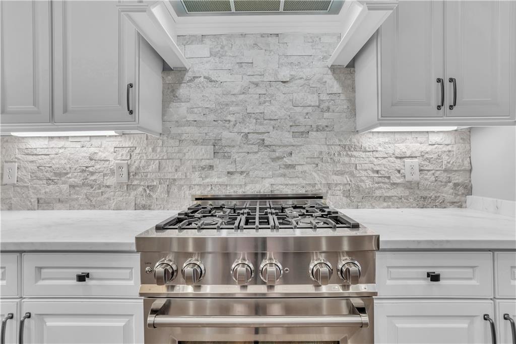 3490 Glen Devon Drive