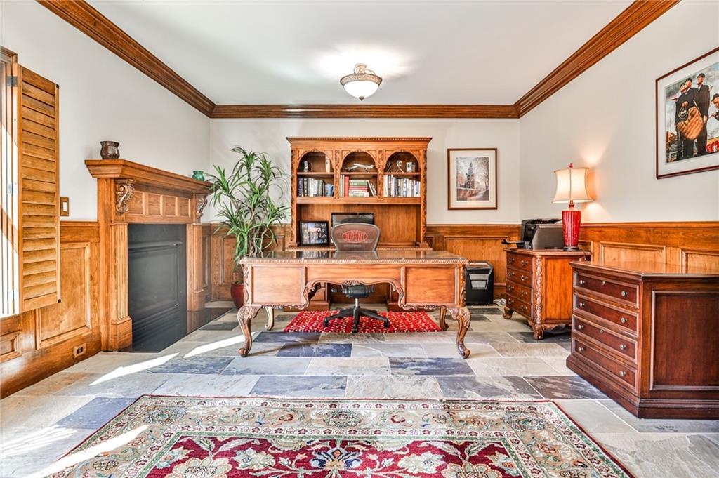 620 Elizabeth Oak Court