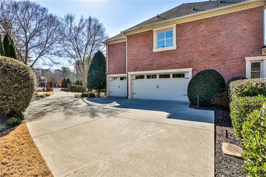 620 Elizabeth Oak Court