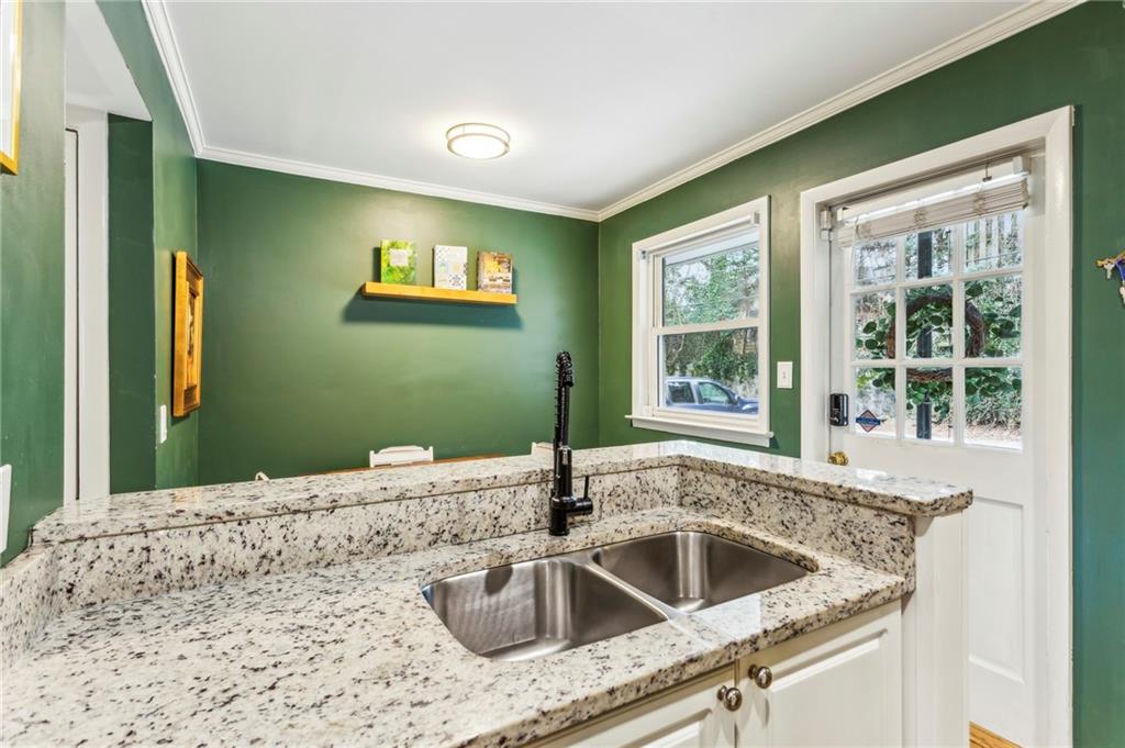 381 10th Street NE Unit 5