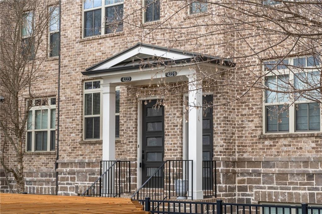 4223 Deming Circle