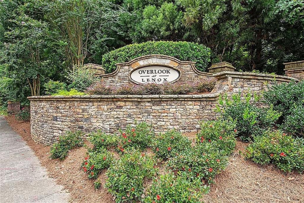 2858 OVERLOOK Trace