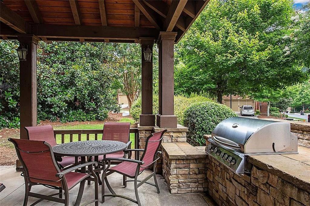 2858 OVERLOOK Trace