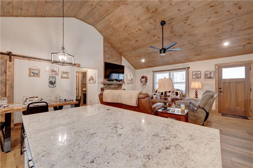 48 Elmwood Circle