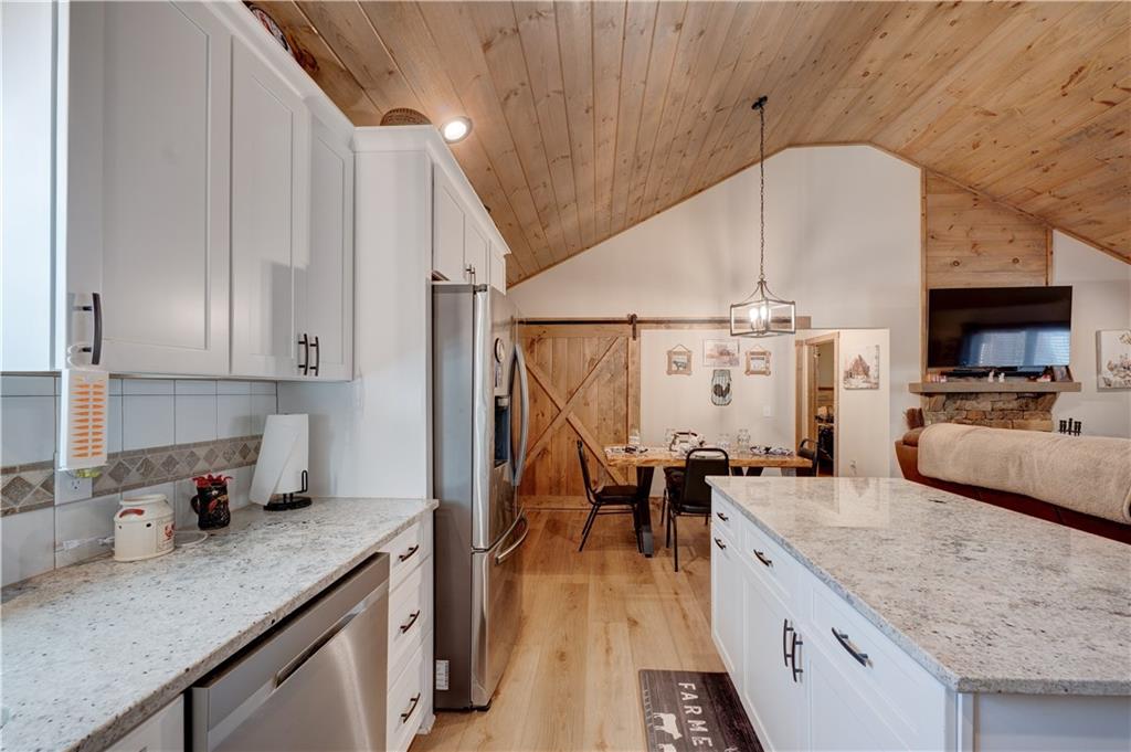 48 Elmwood Circle