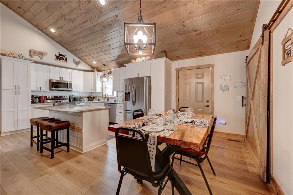 48 Elmwood Circle