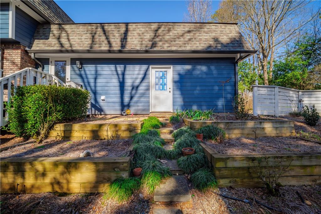 555 Hembree Road