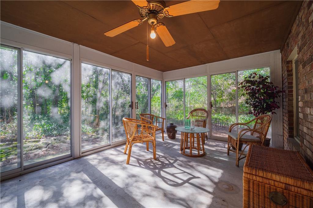 555 Hembree Road
