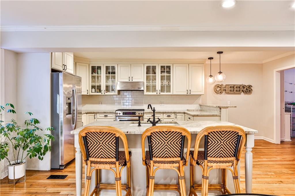 1155 Windsor Parkway