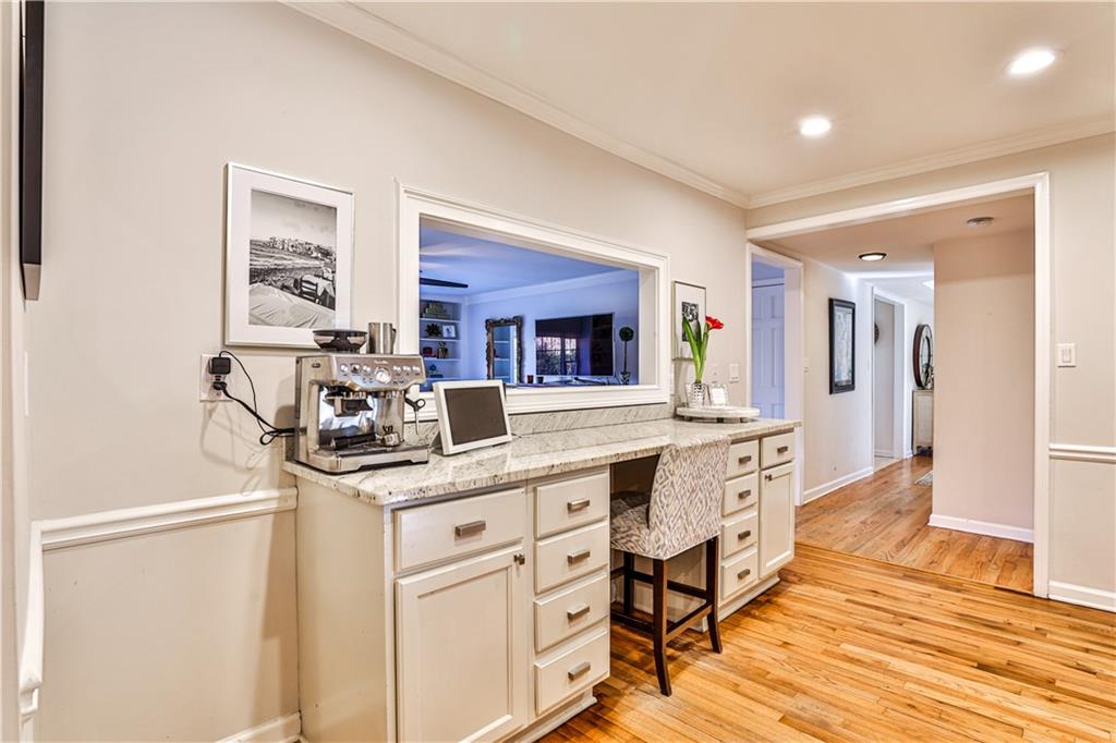 1155 Windsor Parkway