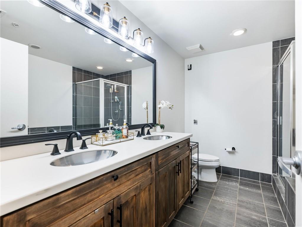 3180 Mathieson Drive NE Unit 1203