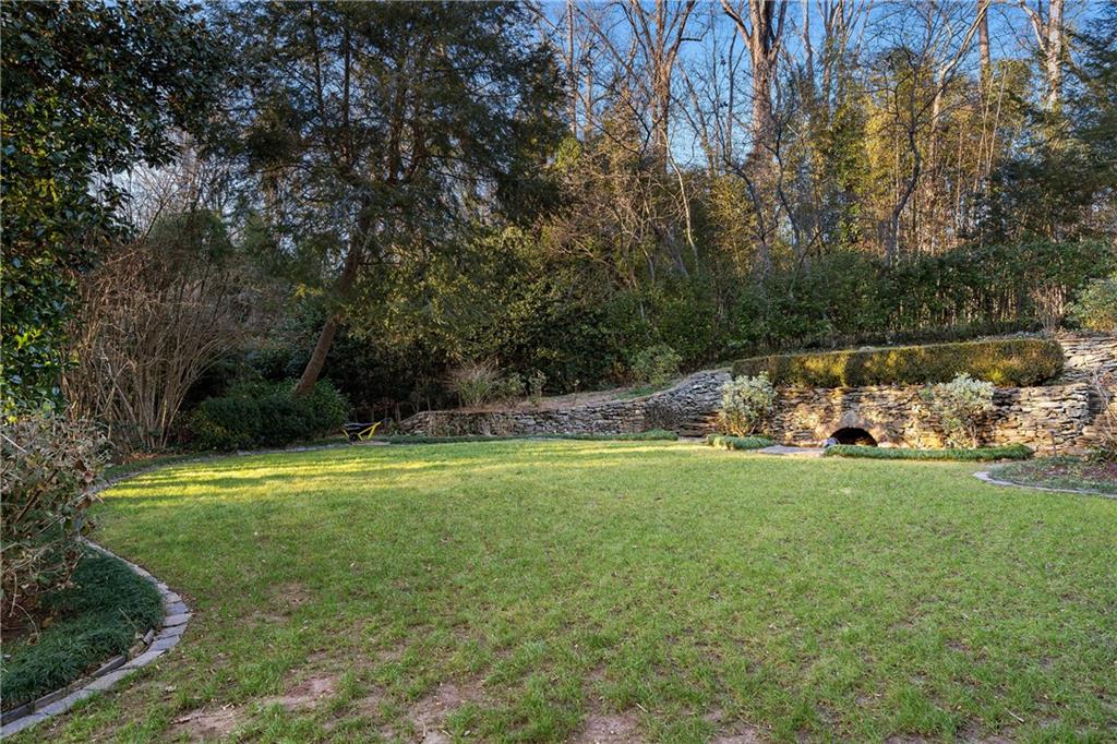 231 Peachtree Battle Avenue NW
