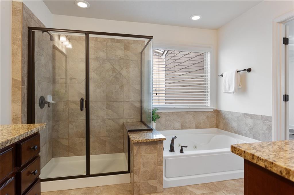 3261 Ferncliff Lane