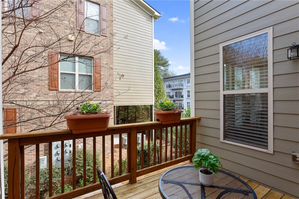 3261 Ferncliff Lane