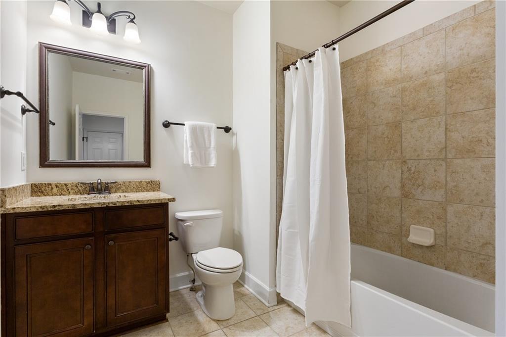 3261 Ferncliff Lane