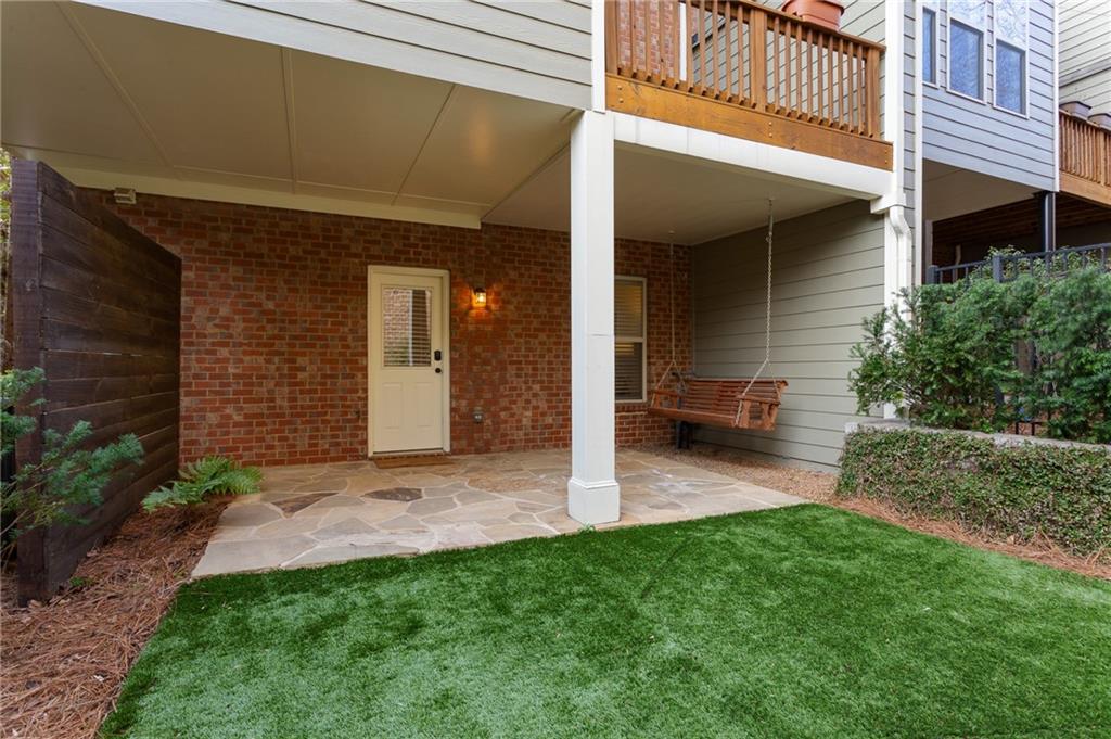3261 Ferncliff Lane