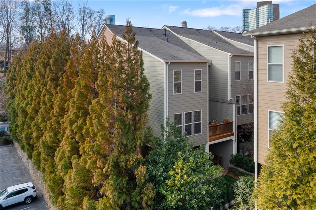 3261 Ferncliff Lane