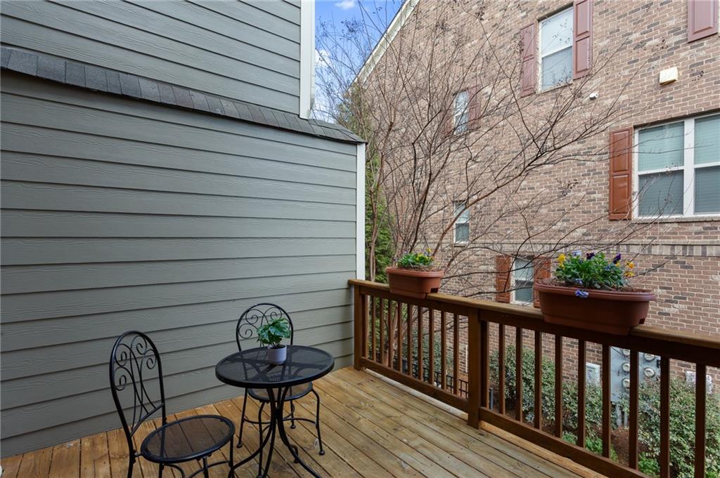 3261 Ferncliff Lane