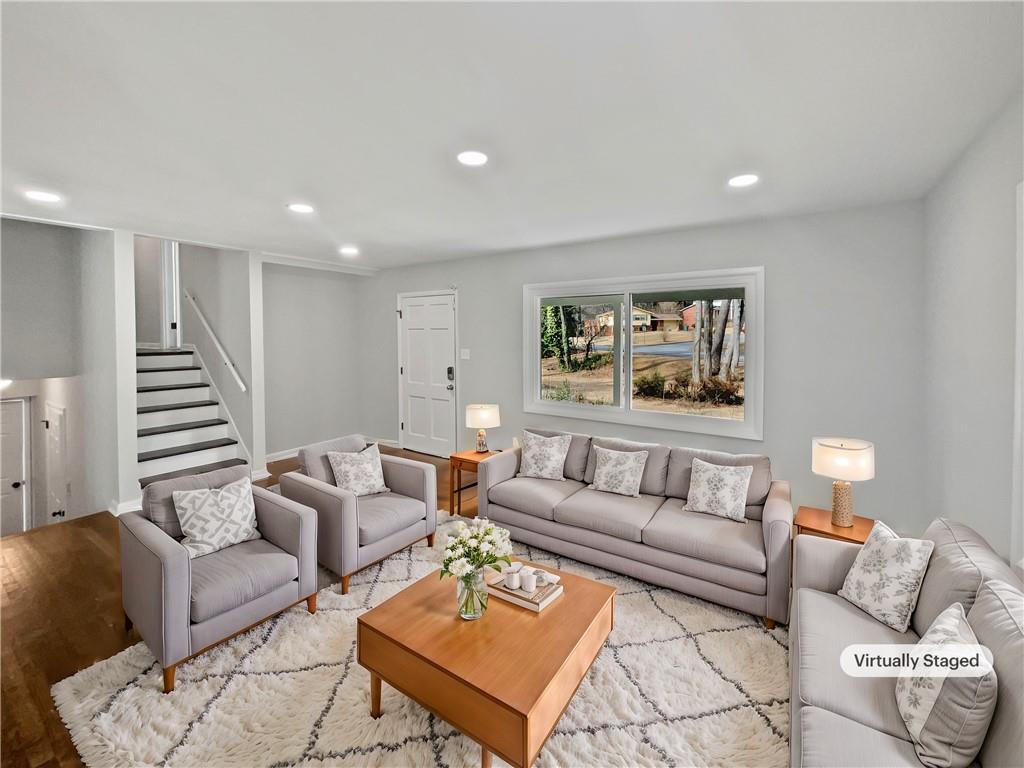 332 Hickory Acres Drive SE
