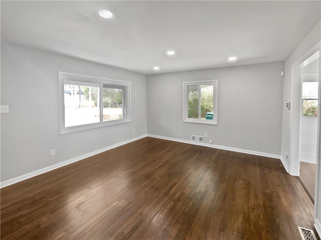 332 Hickory Acres Drive SE