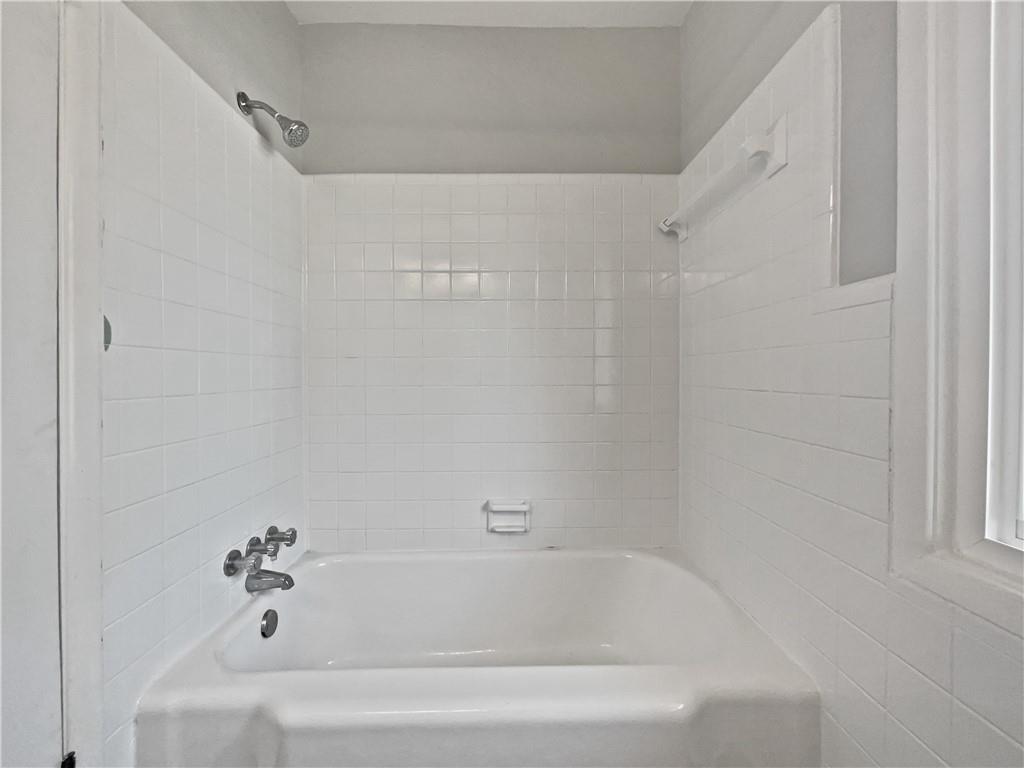 332 Hickory Acres Drive SE