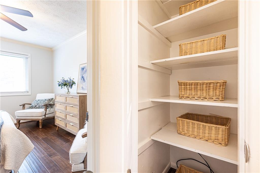 100 Biscayne Drive NW Unit 4