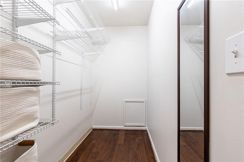 100 Biscayne Drive NW Unit 4