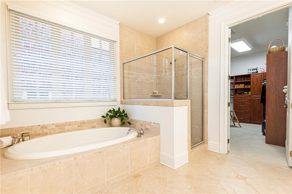 765 Glengate Place