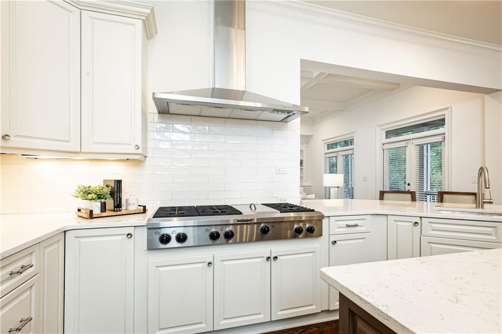 765 Glengate Place