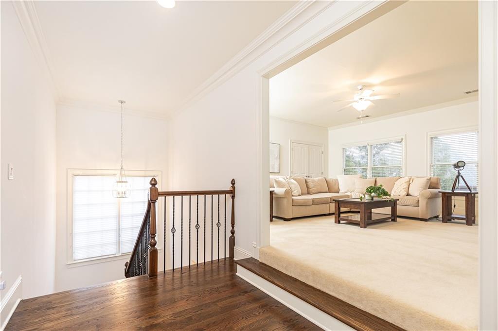 765 Glengate Place