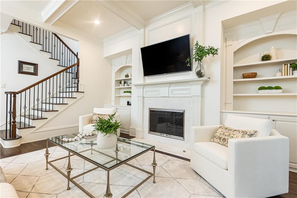 765 Glengate Place