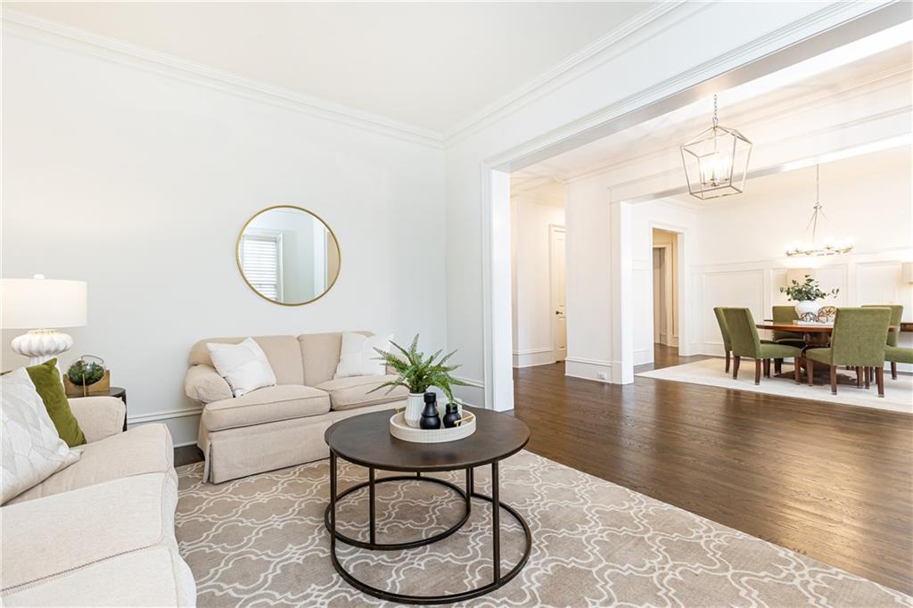 765 Glengate Place