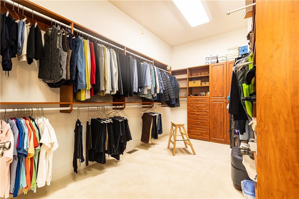765 Glengate Place