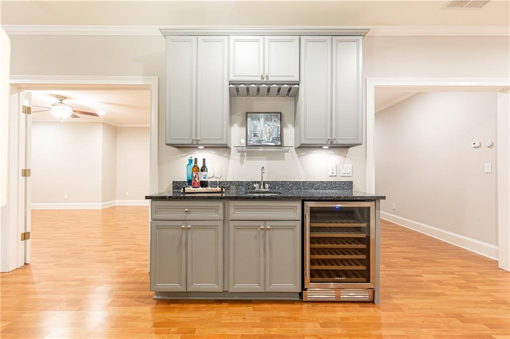 765 Glengate Place