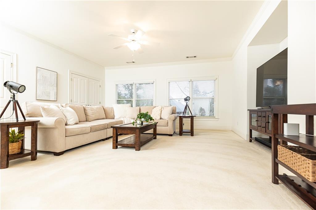 765 Glengate Place