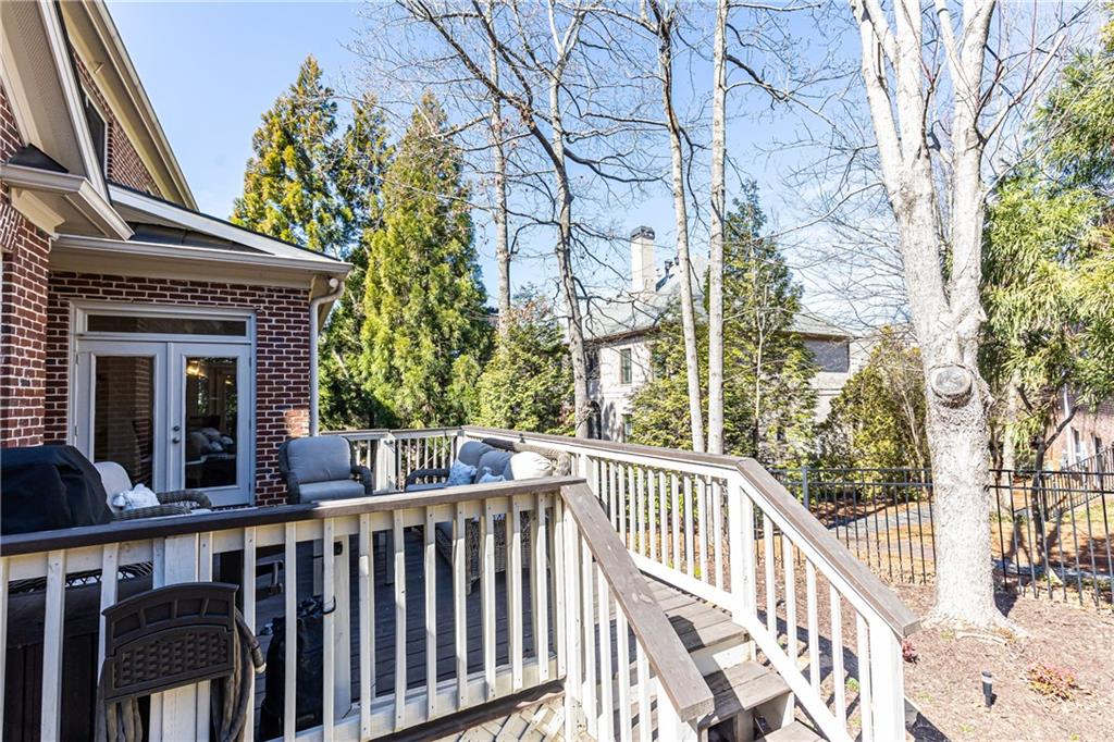 765 Glengate Place