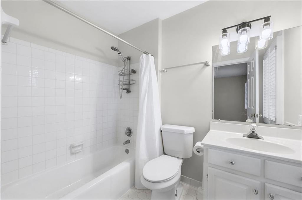 1160 WINDSOR Parkway Unit 13