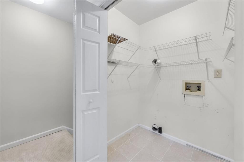 1160 WINDSOR Parkway Unit 13